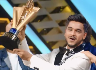 Indian Idol Winner 2024: वैभव गुप्ता ने जीता सीजन मिले 25 लाख और सरप्राईज़ इनाम जानकार हैरान होजाएंगे Indian Idol Winner 2024